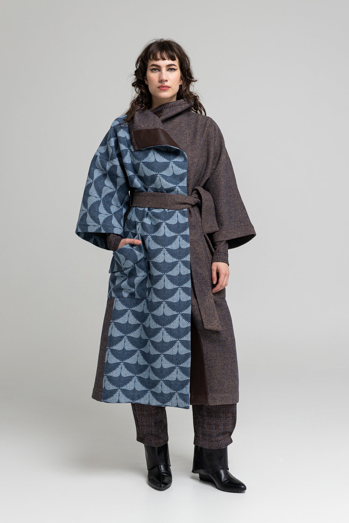 Rheia Overlapped Maxi Coat
