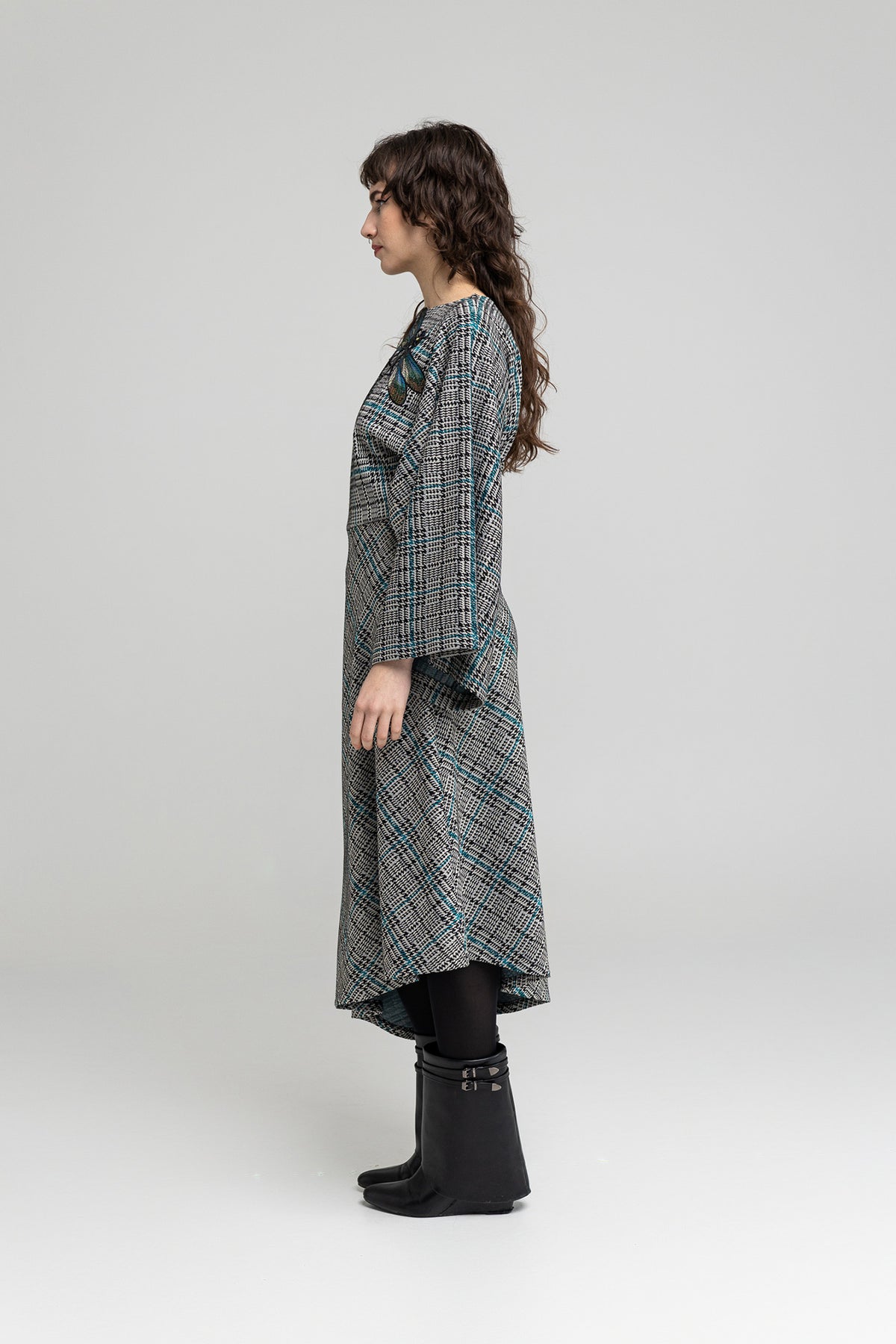 slip-on checkered midi dress artista budapest