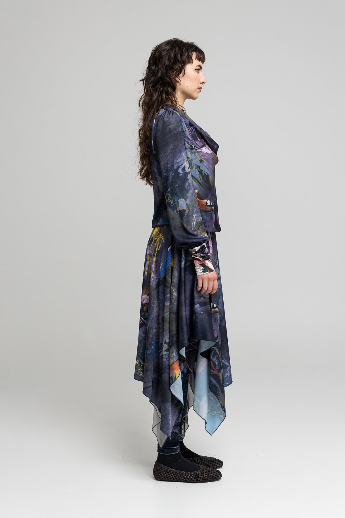 midi skirt with asymmetric hemline artista budapest