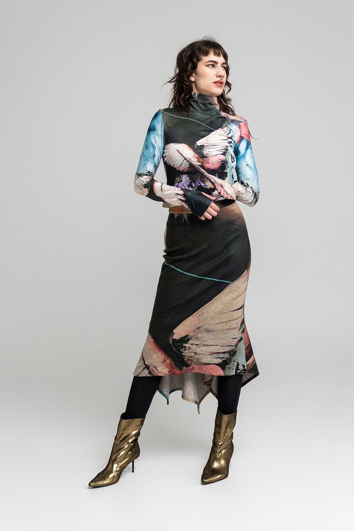 Solara Below-the-Knee Pencil Skirt