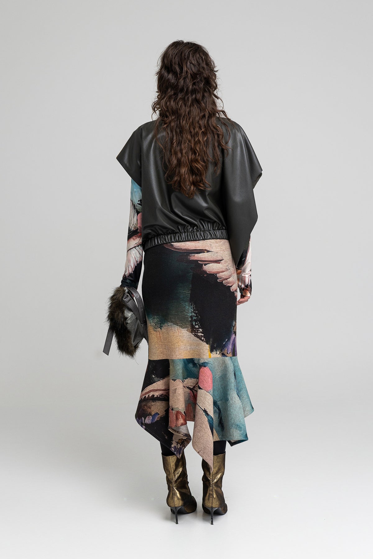 oversized zipped vest with asymmetric short sleeves artista budapest