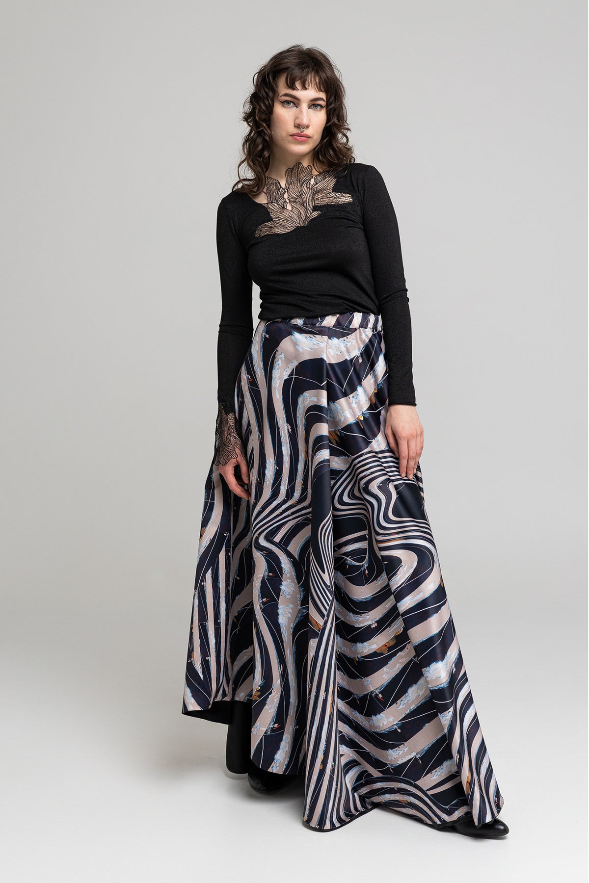 A-line maxi skirt with elastic waistline artista budapest