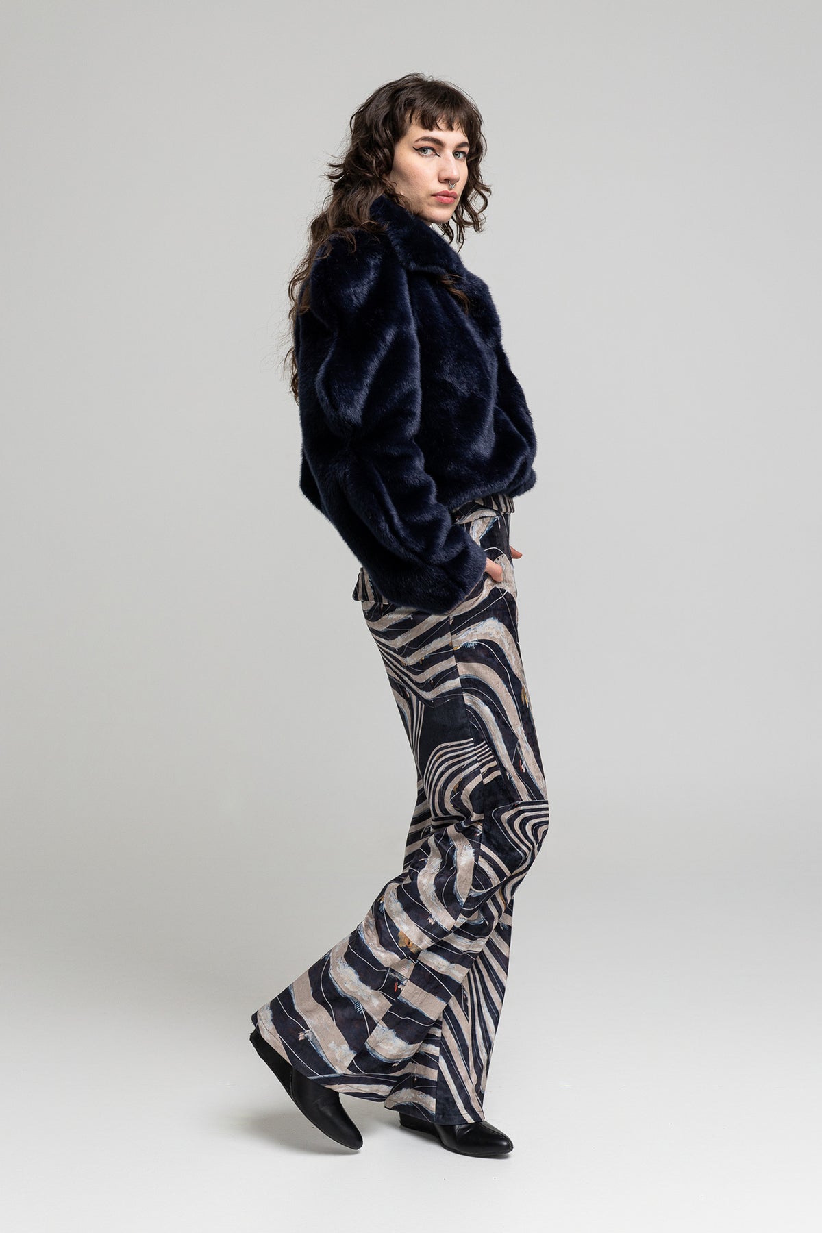 Thia Mid-Rise Pants