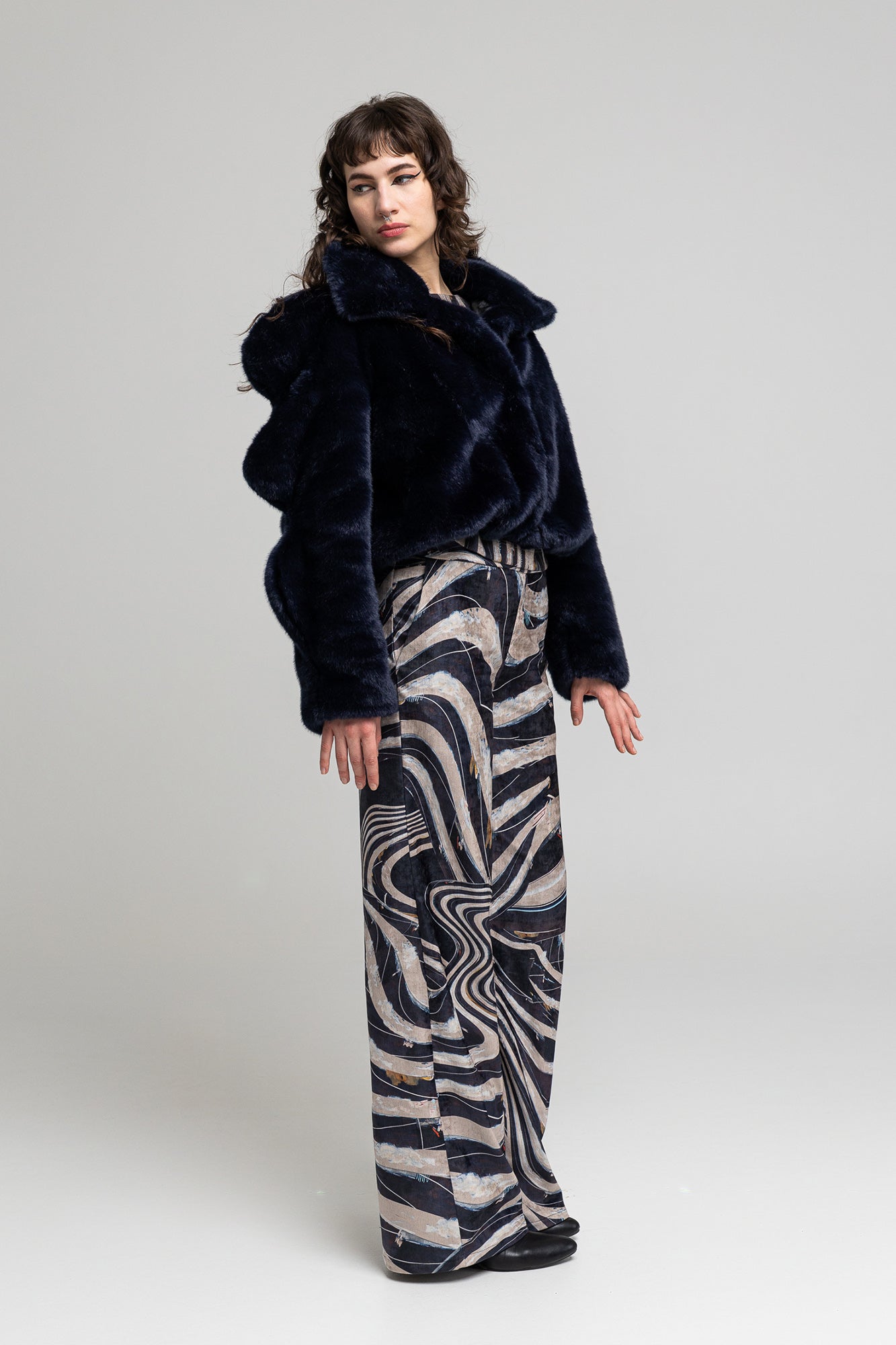 Thia Mid-Rise Pants