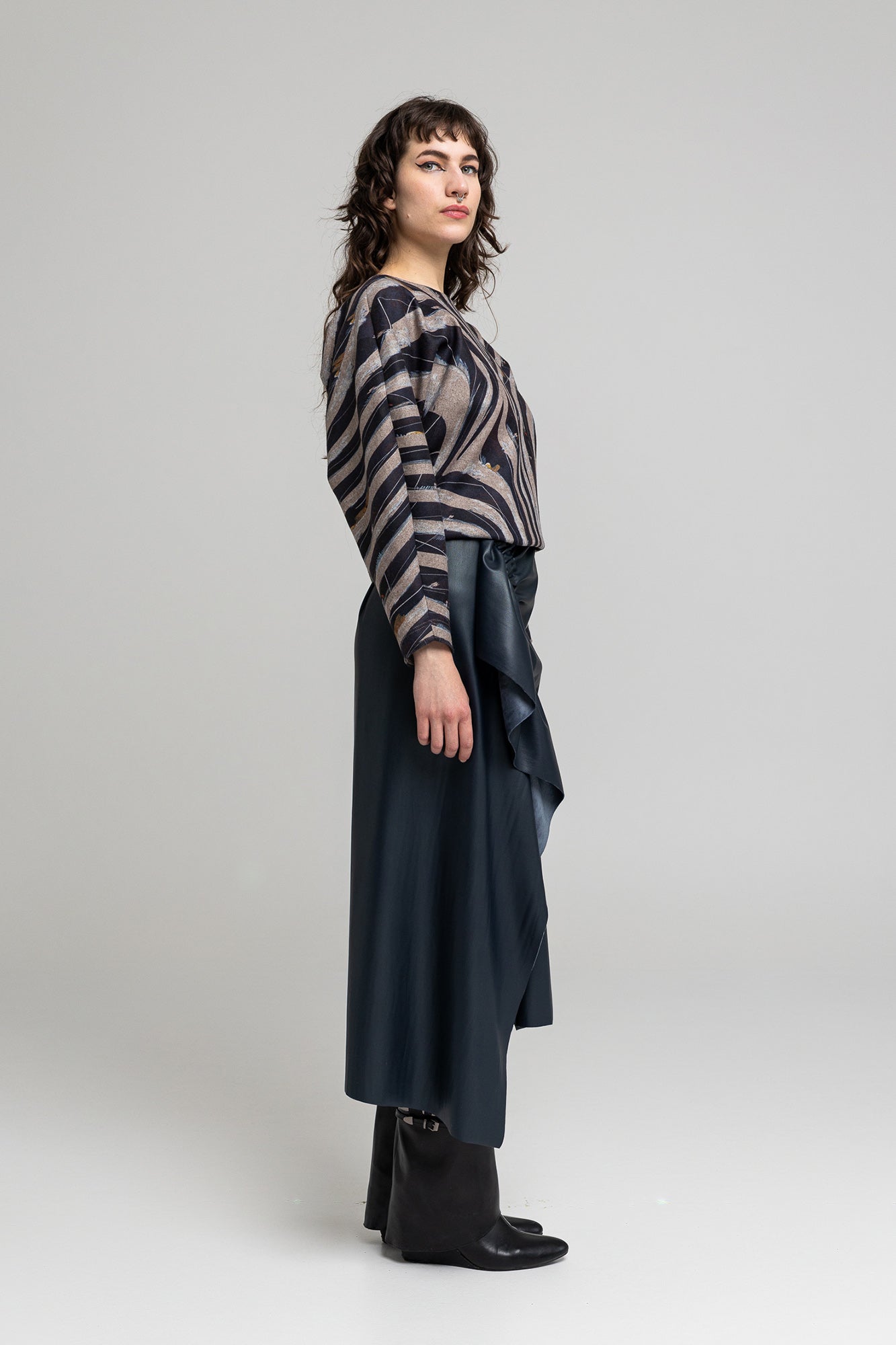 Thia Pullover
