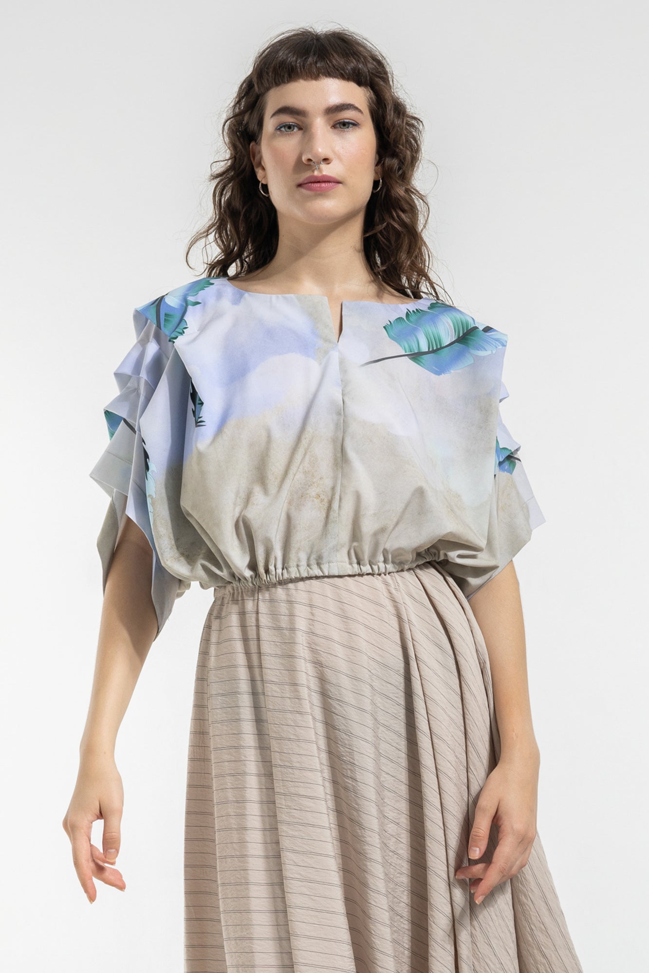 crop top with folded sleeves