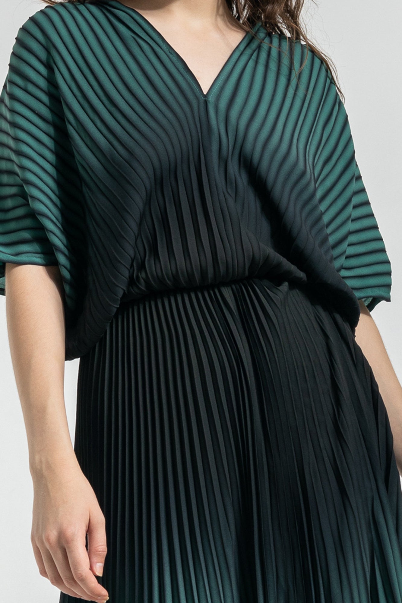 Vibe Pleated Midi Dress