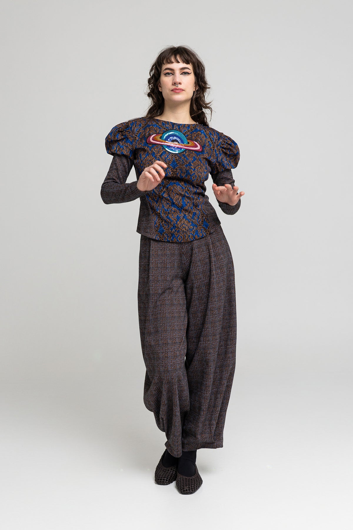 baggy fit cropped pants artista budapest