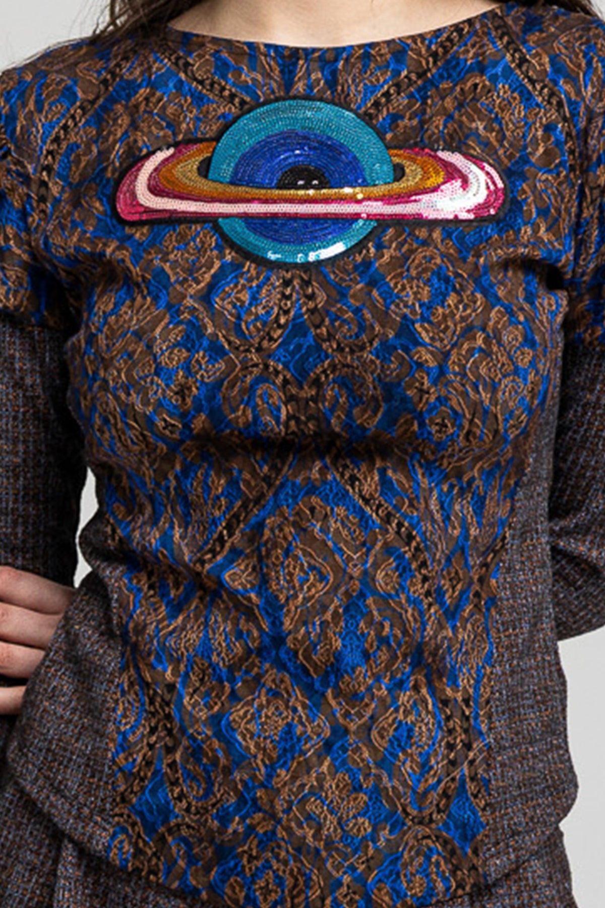 embellished puffy sleeve top artista budapest