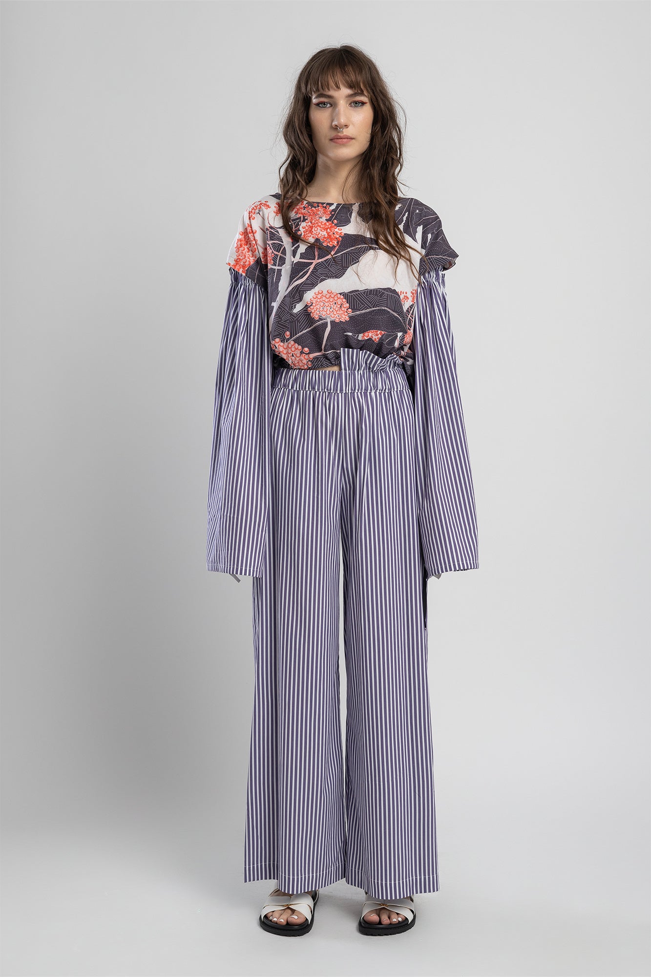 long sleeve crop top with unique print design