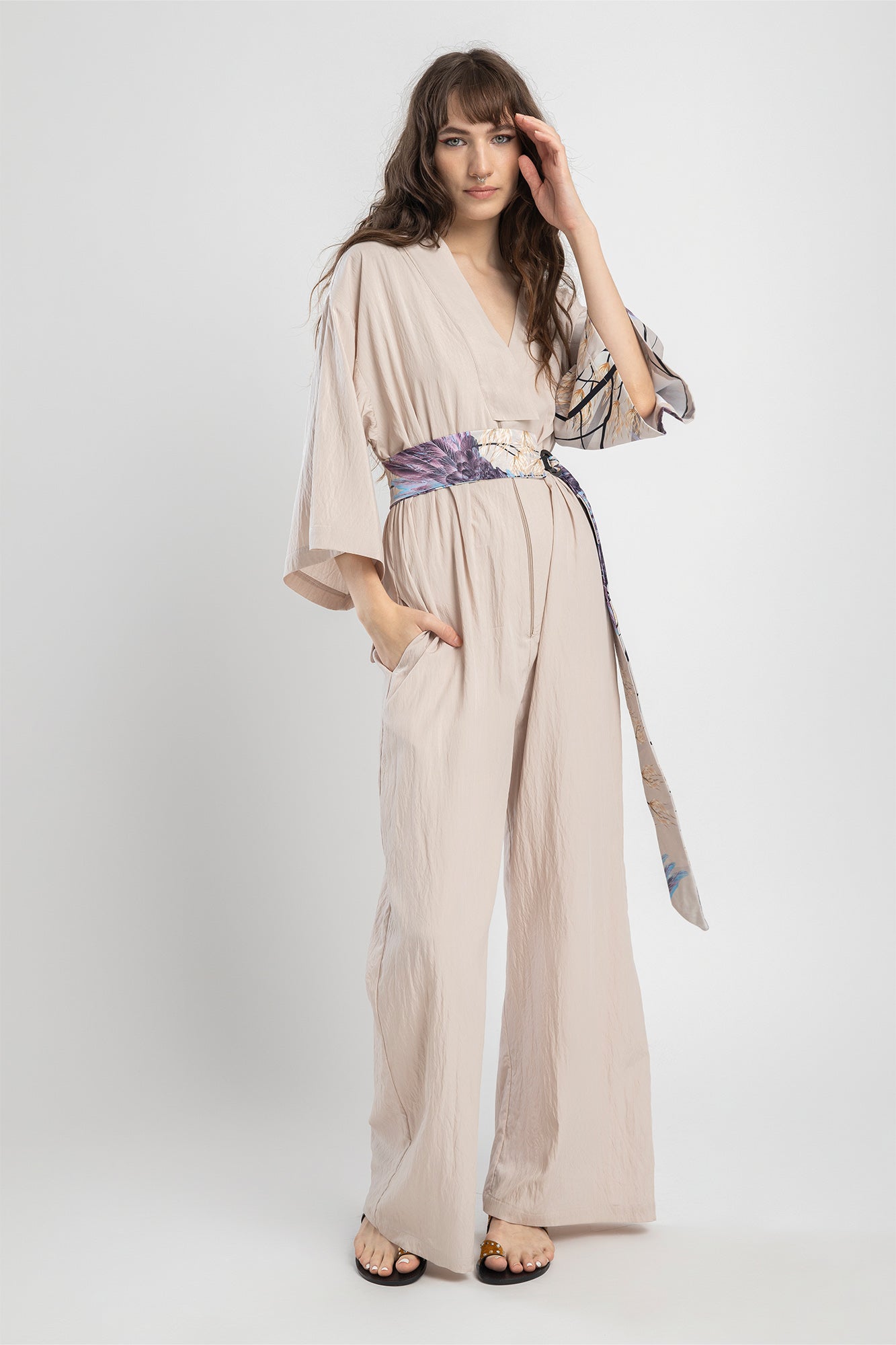 jumpsuit with v-neckline artista budapest