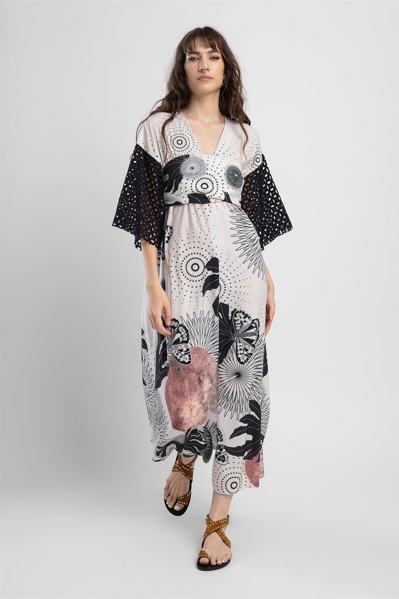 midi dress with short black sleeves artista budapest
