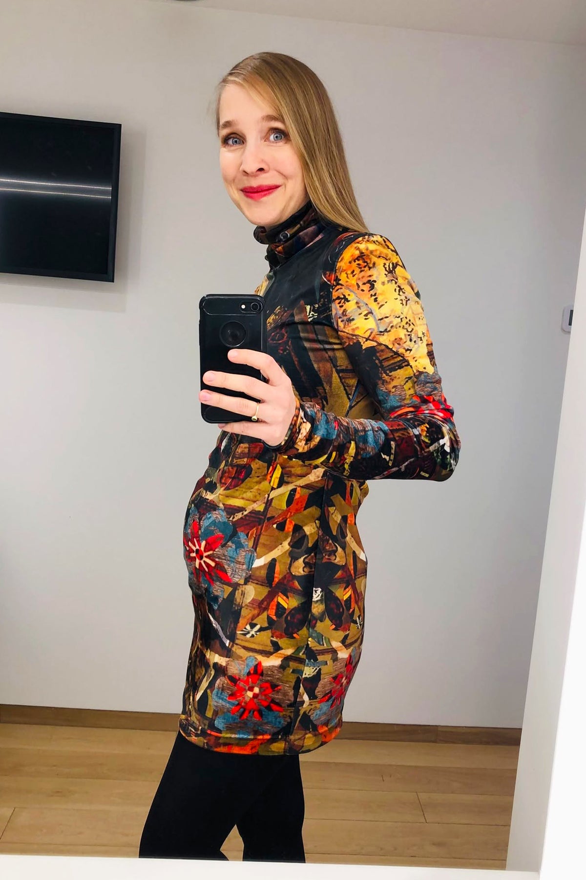 BLOOM Long Velvet Top