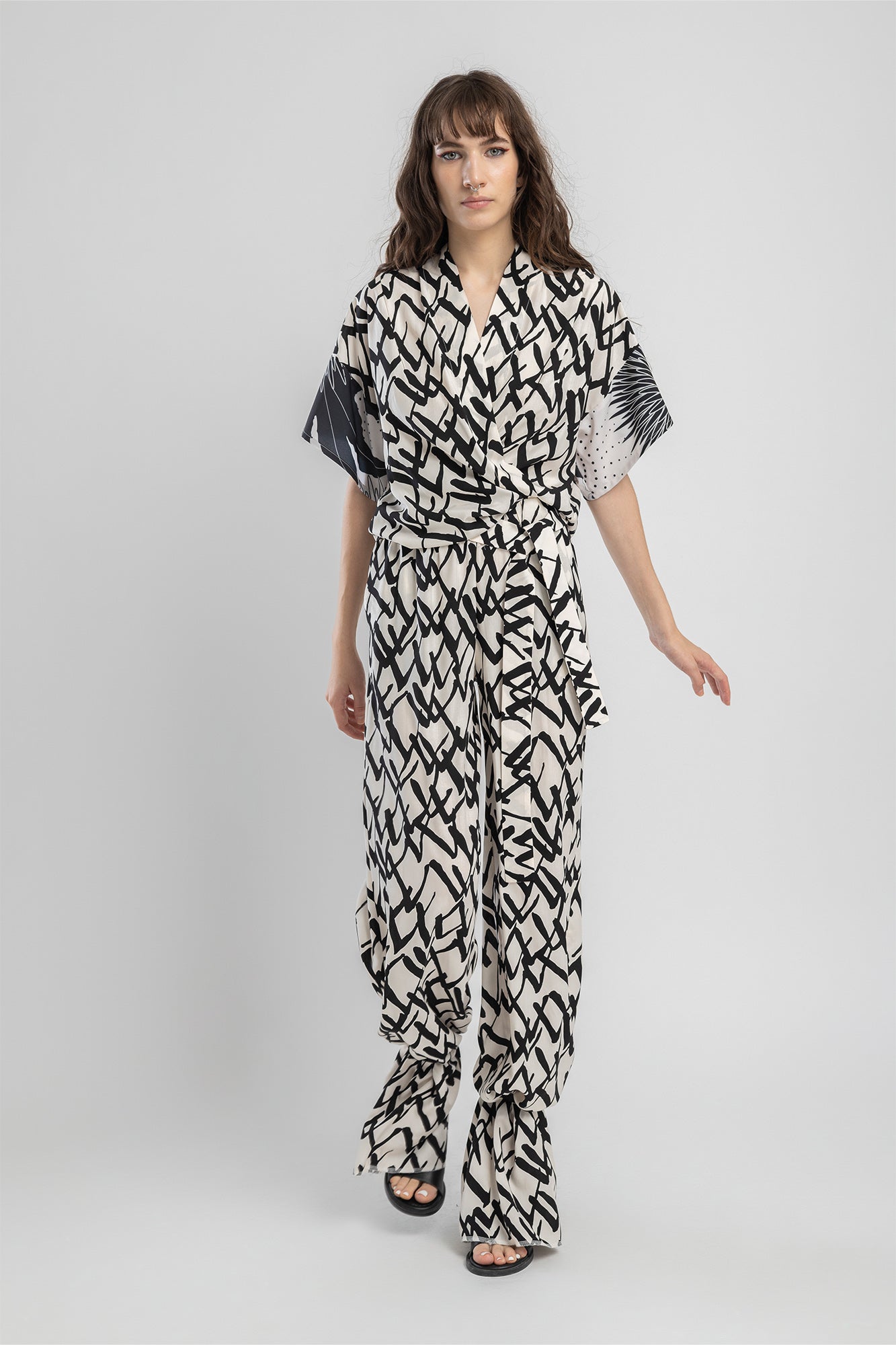 baggy pants wide leg cut artista budapest
