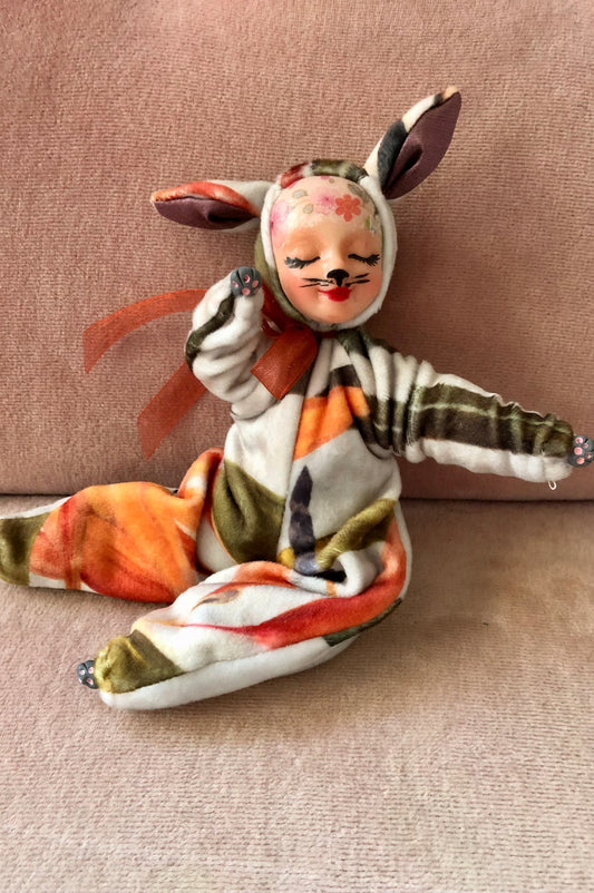 WHITE FLOWER II rabbit doll