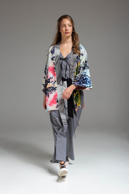 unique printed reversible kimono with 3/4 batwing sleeves artista budapest