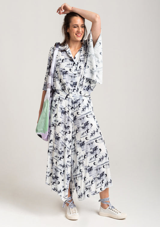 loose fitted blouse with button down closure artista budapest
