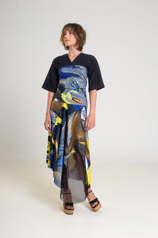 printed top with v-neckline artista budapest