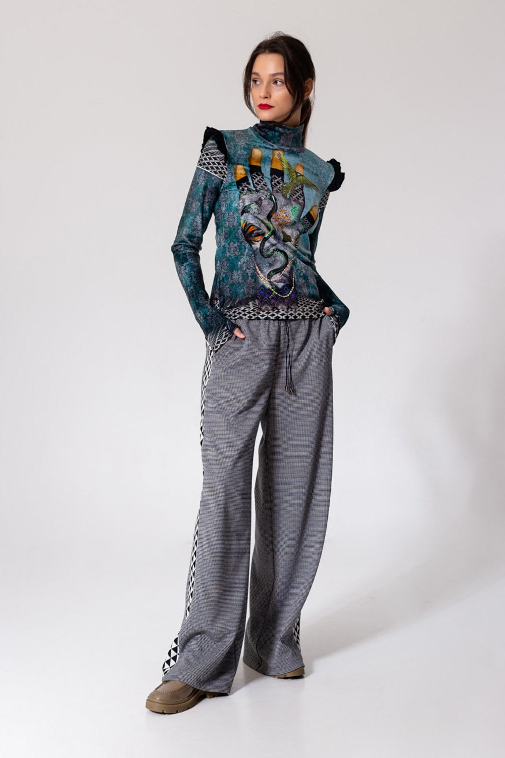 FORTUNE unique printed velvet turtleneck artista budapest