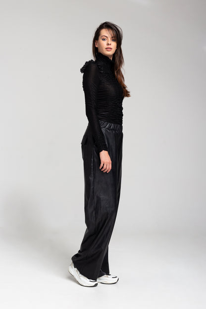 HIDE top