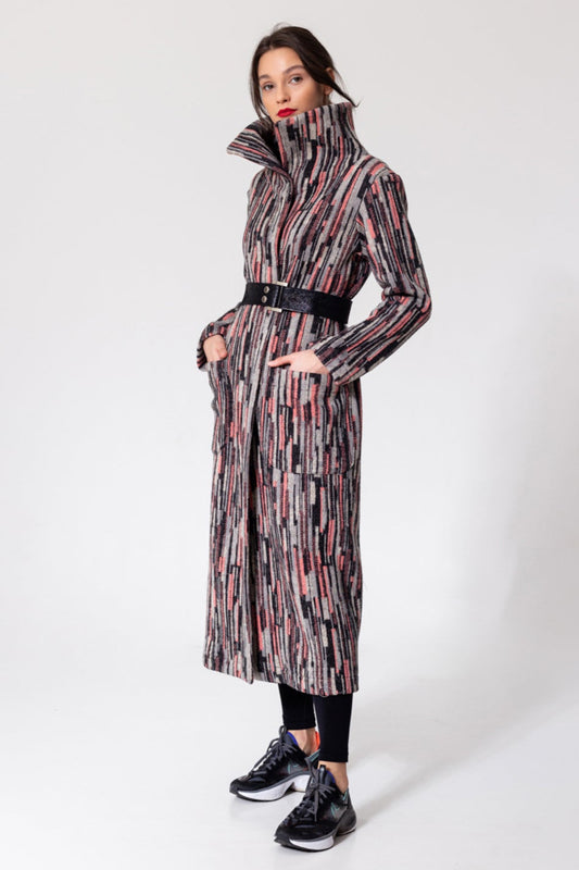 knitted coat with unique stand collar