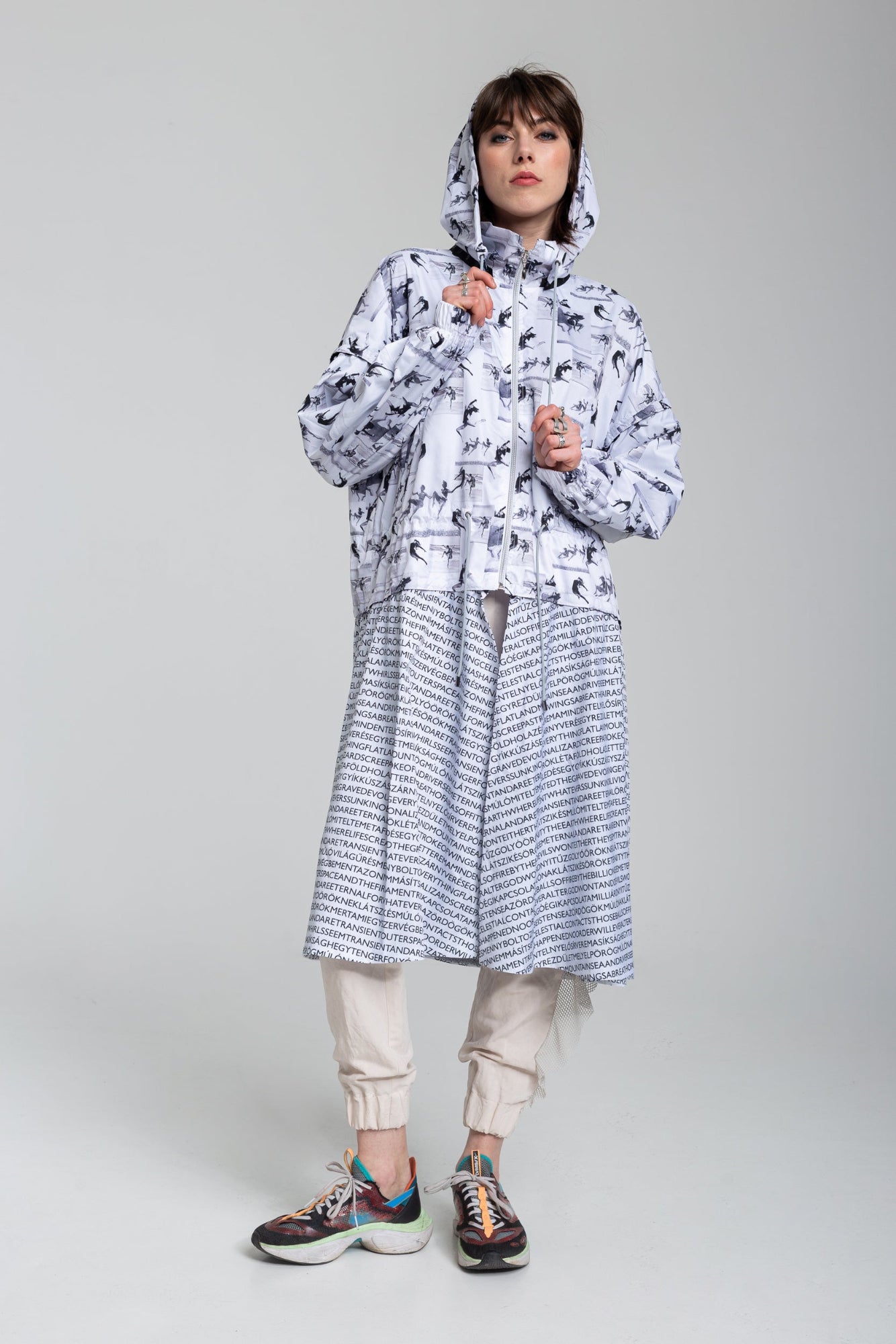 waterresistant hooded jacket with polyester mesh linin artista budapest